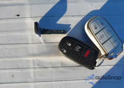 2017 Jeep Renegade Sport 4X4 from USA, damaged, VIN ZACCJBAB3HPE99579